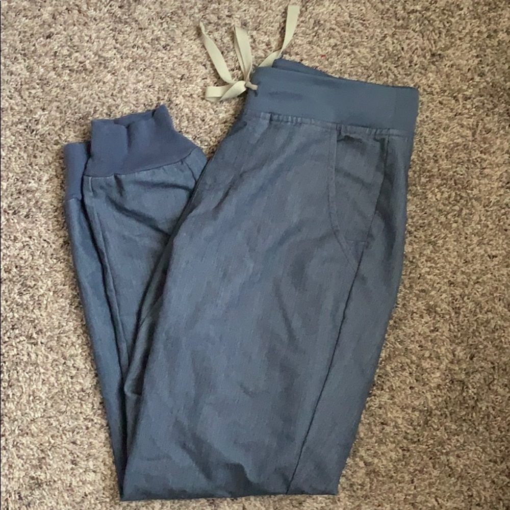 Figs Heather Denim Jogger Scrubs